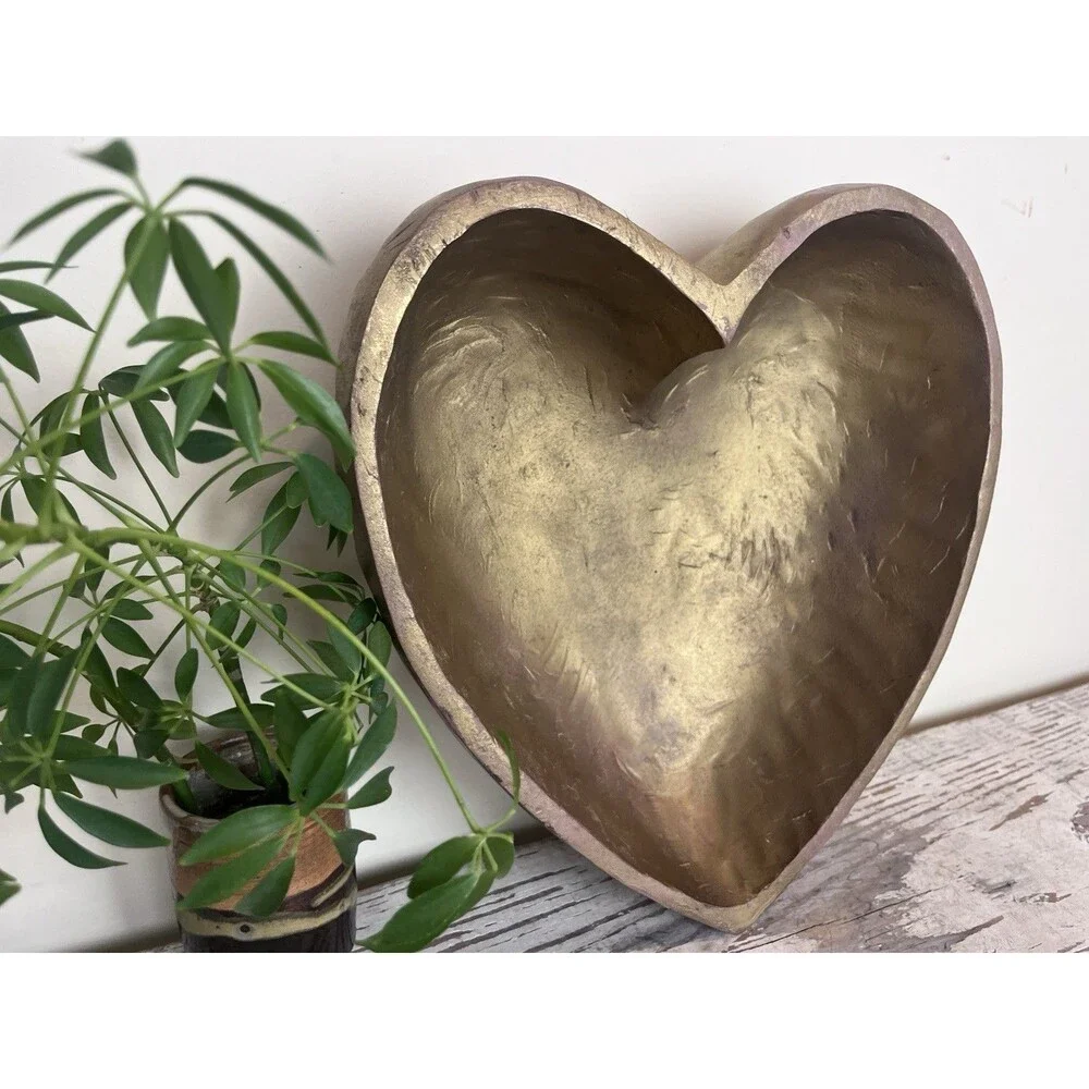 Charming Vintage Hand Carved Wooden Heart Bowl Gold Painted 13”x12”